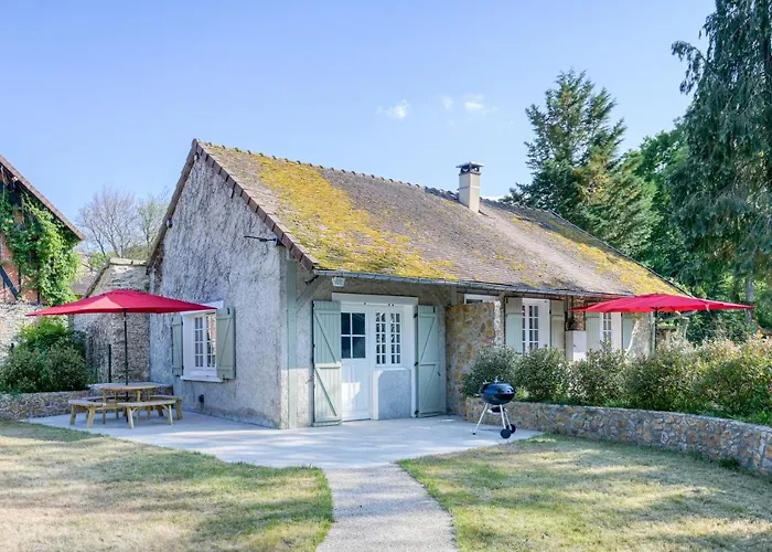 Le Petit Château de Barbizon au Bois du Mée